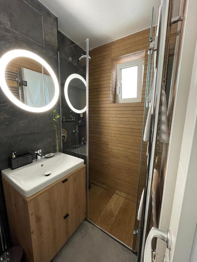 Luxury Apart Dorobanti Bucharest Exterior photo
